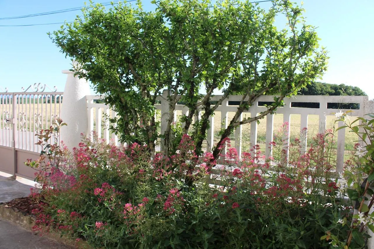 La Maison Josephine Bed & Breakfast Marges