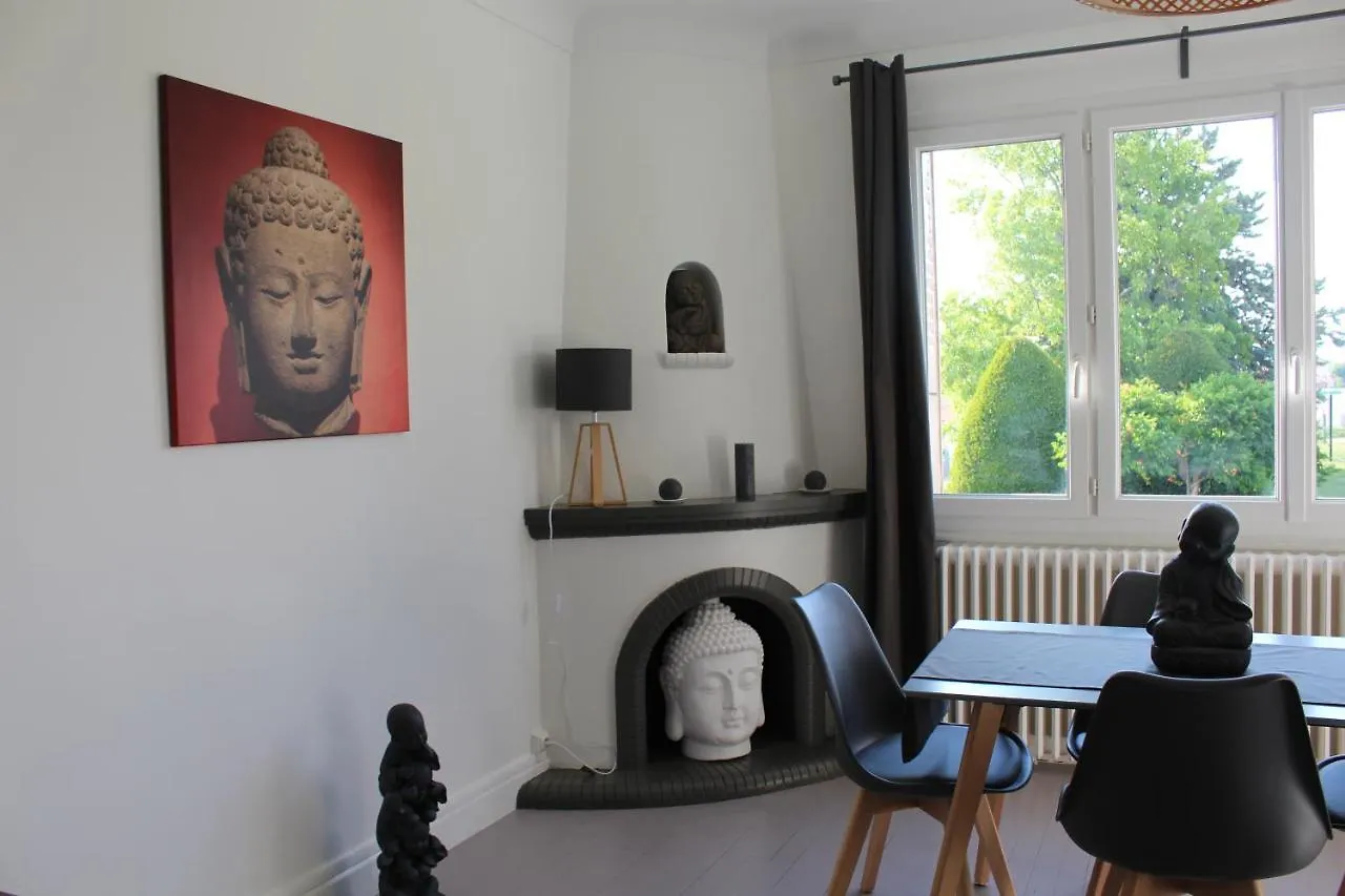 La Maison Josephine Bed & Breakfast Marges France