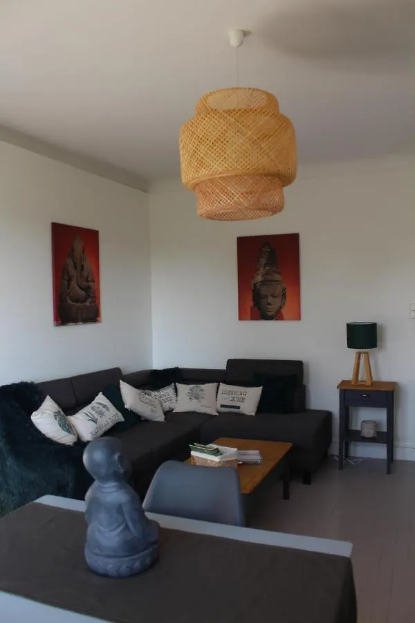 La Maison Josephine Bed & Breakfast Marges