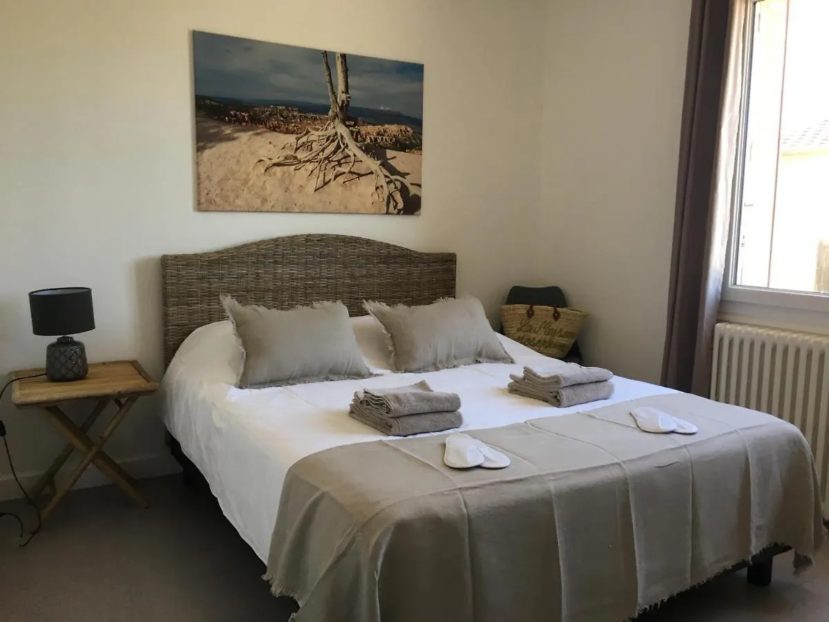La Maison Josephine Bed & Breakfast Marges